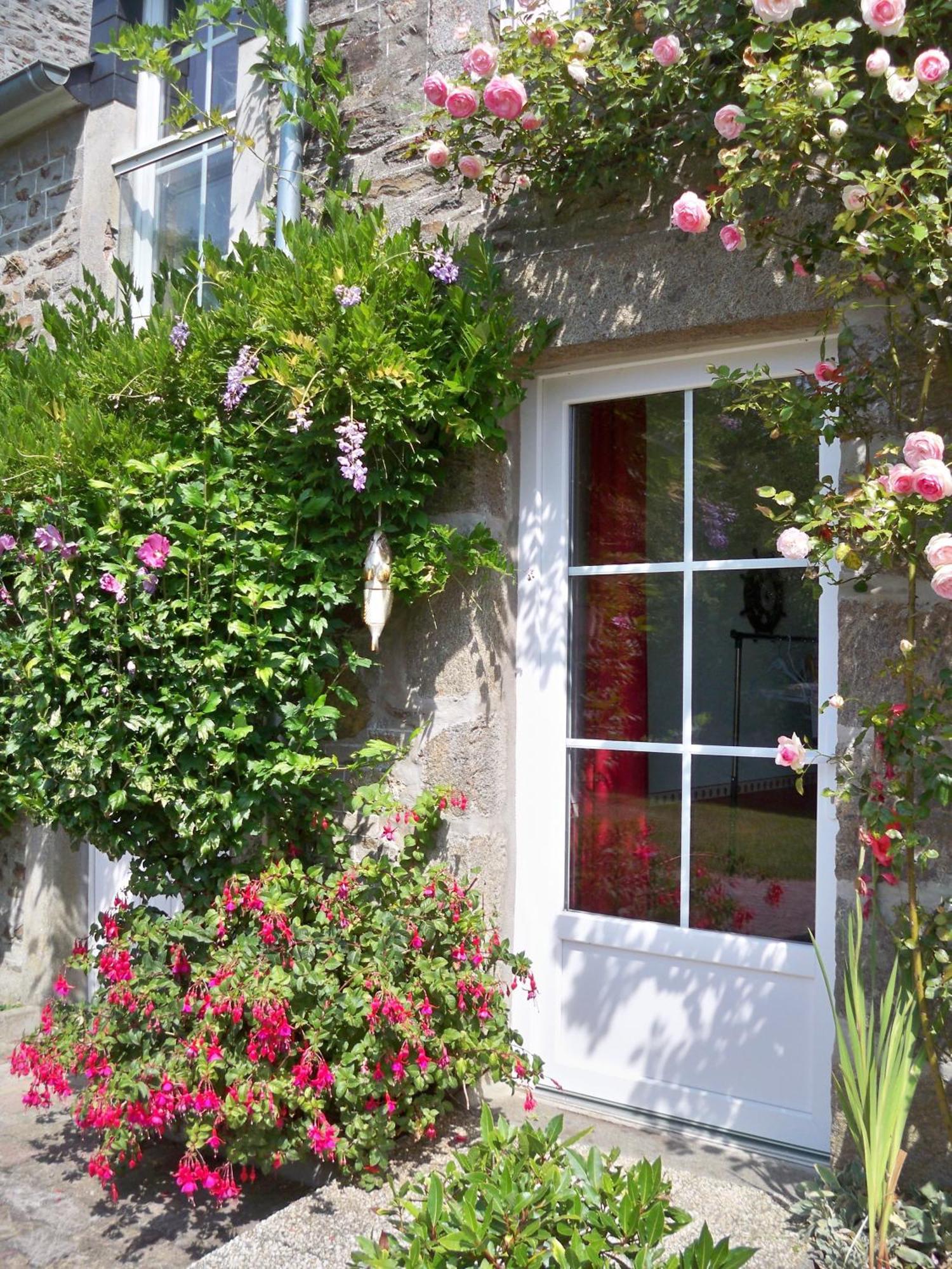 Gite De La Caminais Pleurtuit Exterior foto